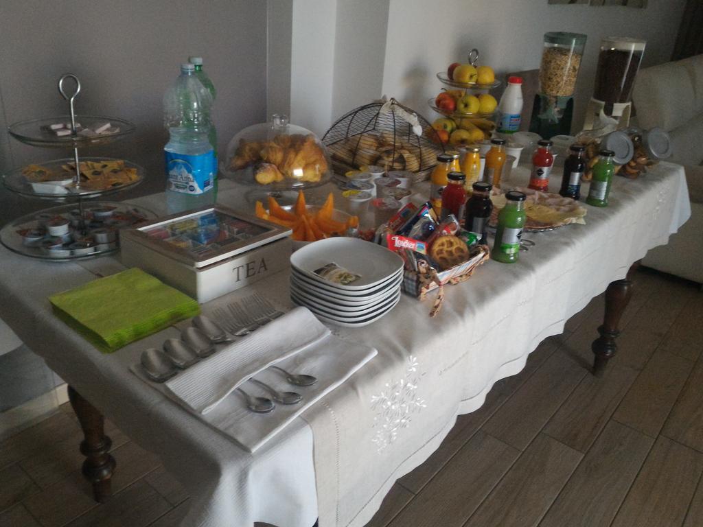 B&B Rosa Del Garda 拉齐塞 外观 照片